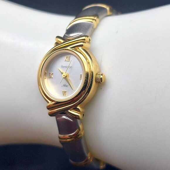 Armitron Now Womens Gold & Silver Tone Roman Numeral Watch New Battery WORKS - Picture 2 of 8